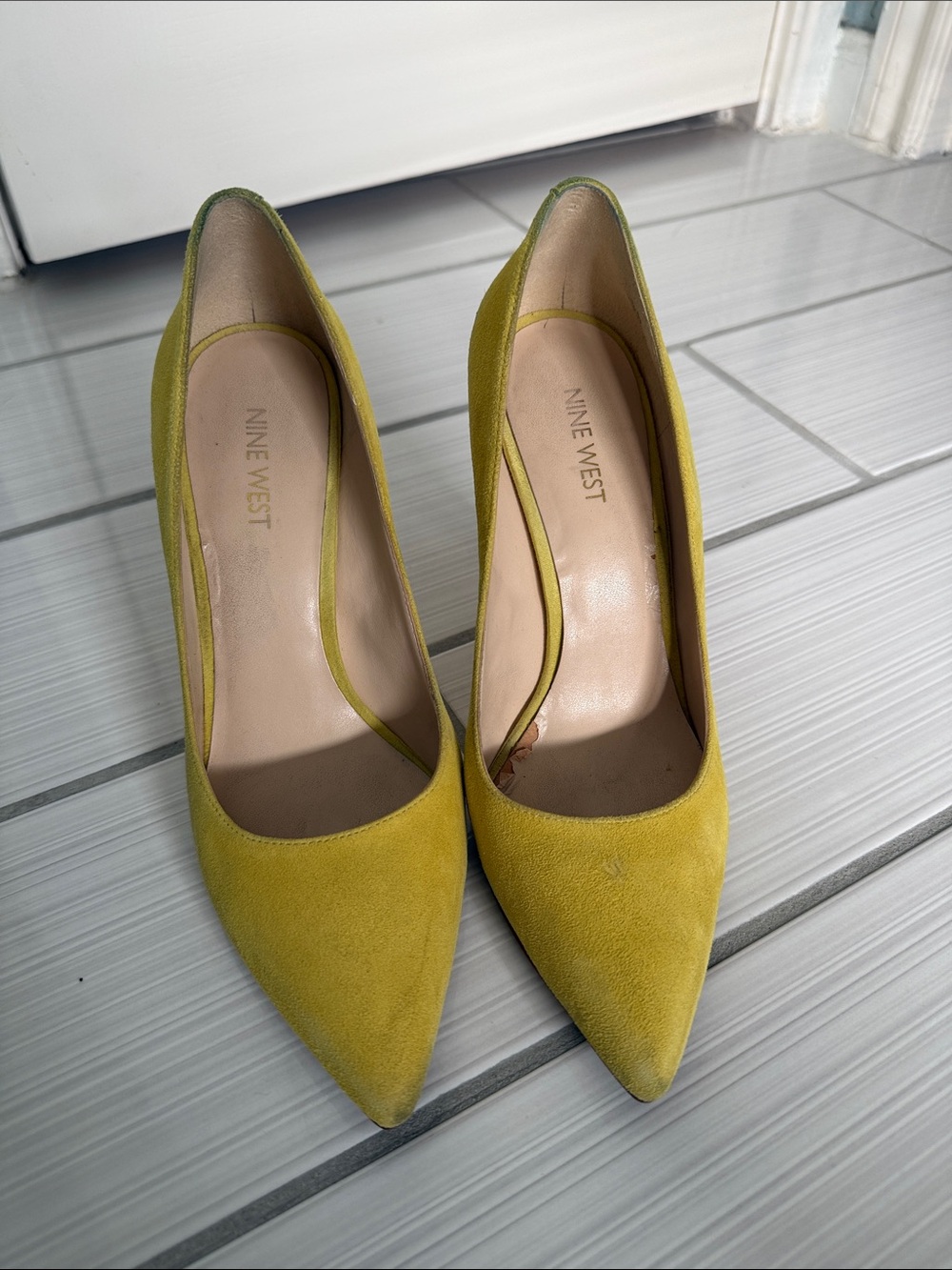Nine West Lemon Yellow Suede Pointed Toe Heels